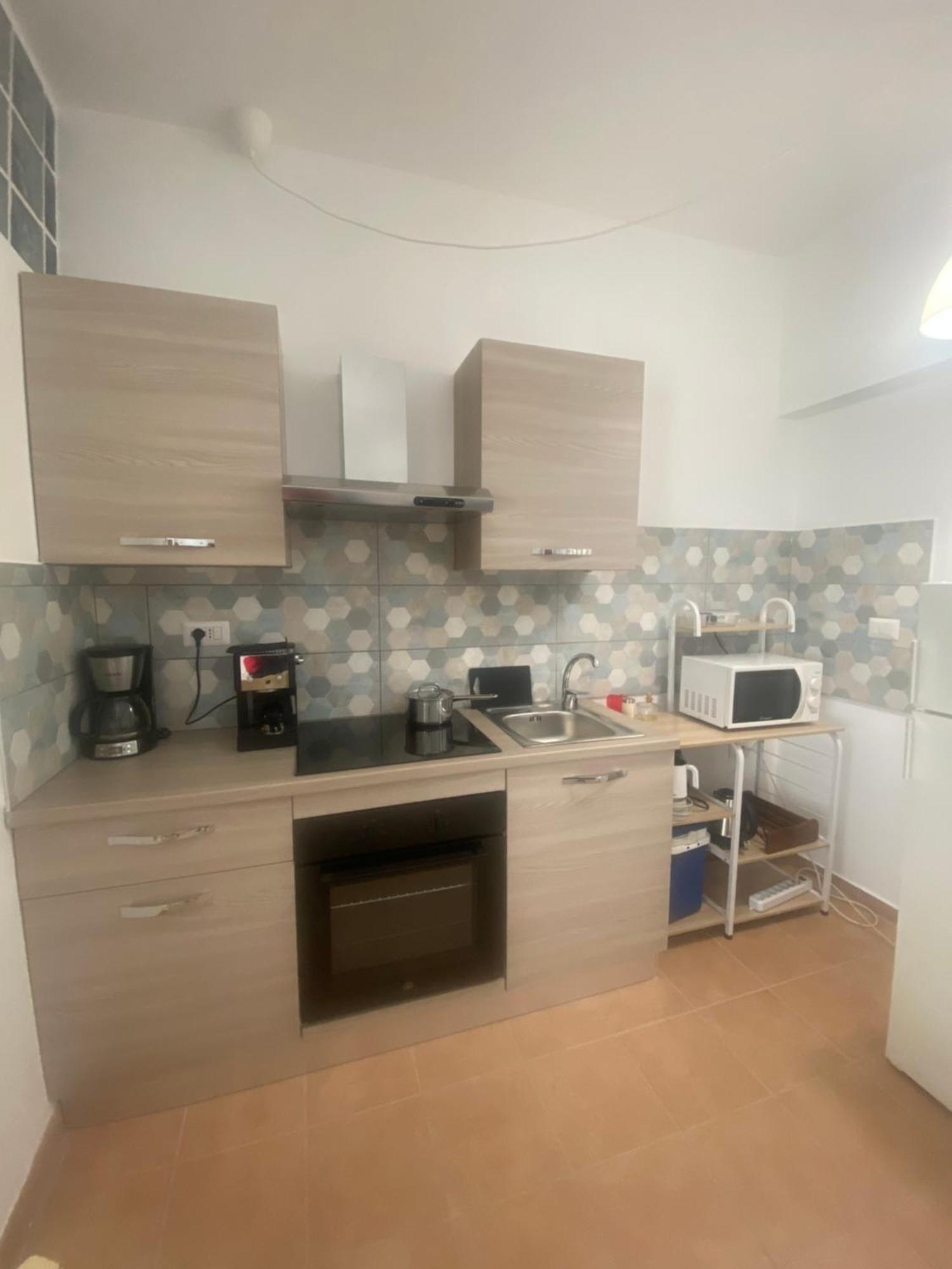 Bed And Breakfast Le Petunie Bari Sardo Exterior foto