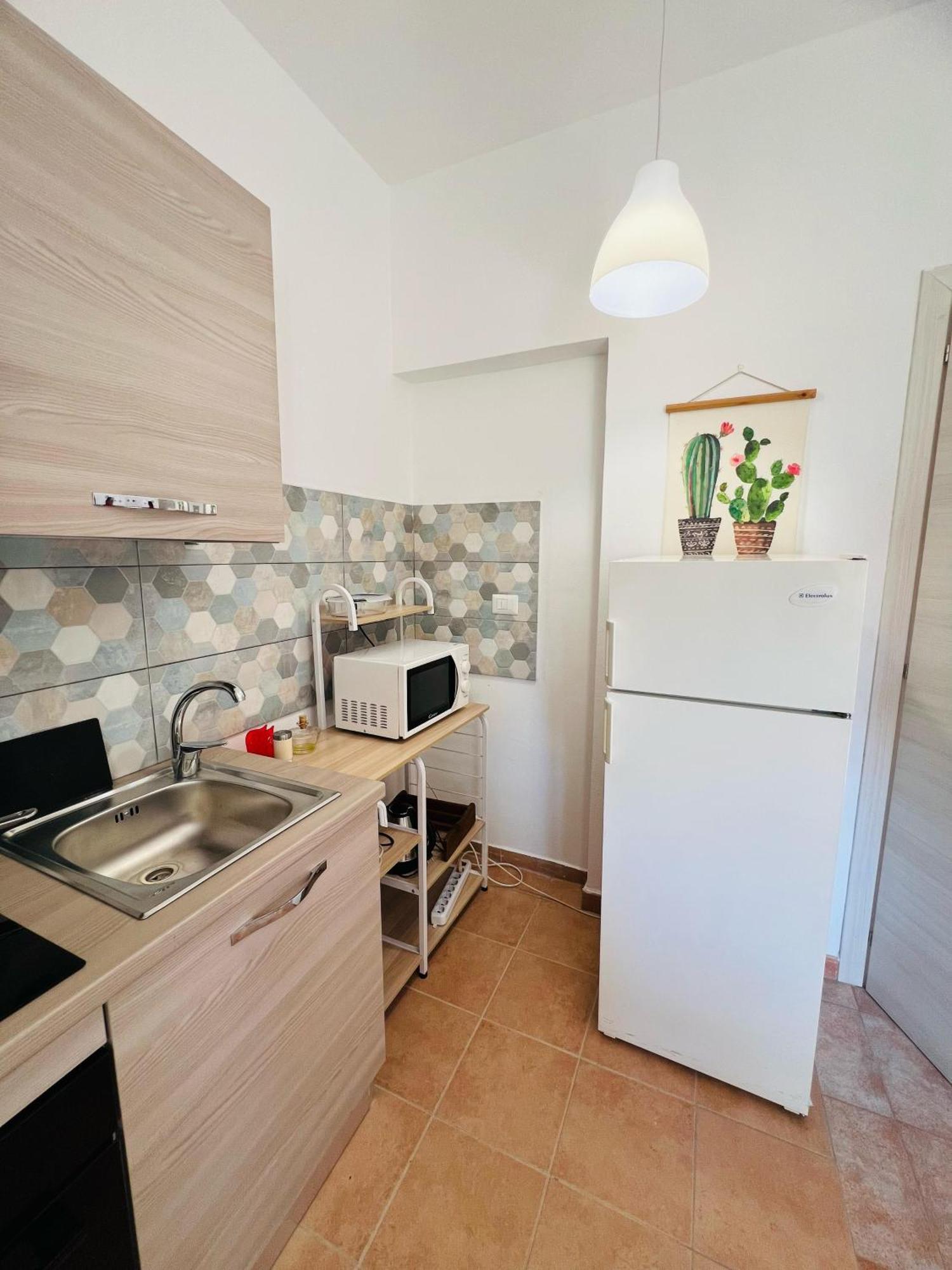 Bed And Breakfast Le Petunie Bari Sardo Exterior foto