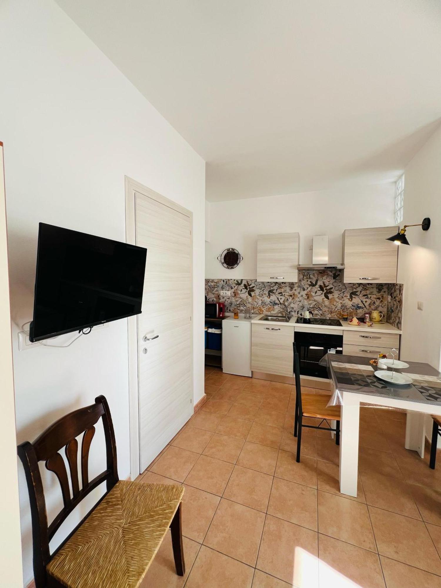 Bed And Breakfast Le Petunie Bari Sardo Exterior foto